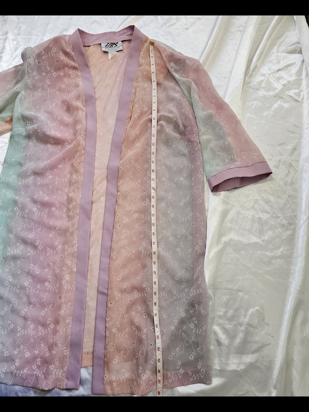 Kawaii Rainbow Kimono - Picture 9 of 10